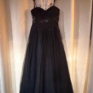 Elegant Black Evening Gown